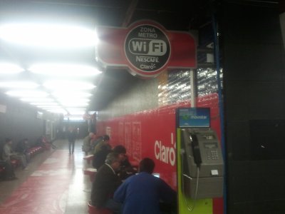 Claro instala WIfI gratuito en 22 estaciones de Metro